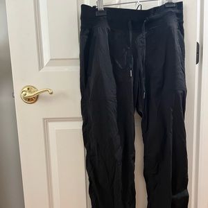Lululemon dance studio pants mid rise